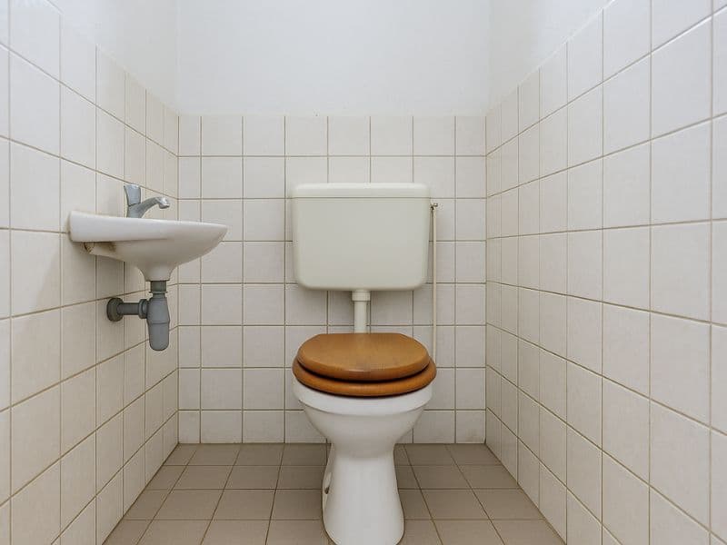 Klassieke toilet renovatie